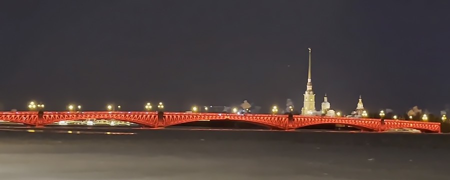 Китайский Новый год 2024 в Петербурге – «краснеющие» мосты